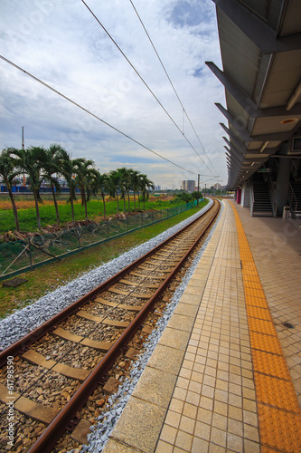 Fototapeta miejski peron stacja kolejowa