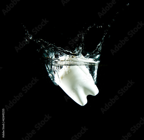 Obraz na płótnie woda fontanna zdrowie dentysta