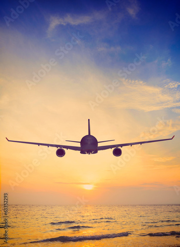 Obraz na płótnie niebo airbus lato lotnictwo transport