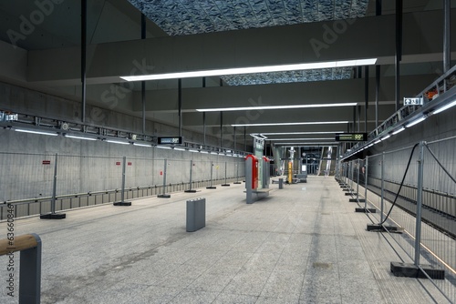 Naklejka metro architektura korytarz peron transport