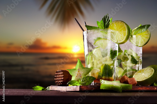 Fotoroleta plaża pejzaż napój owoc karaiby