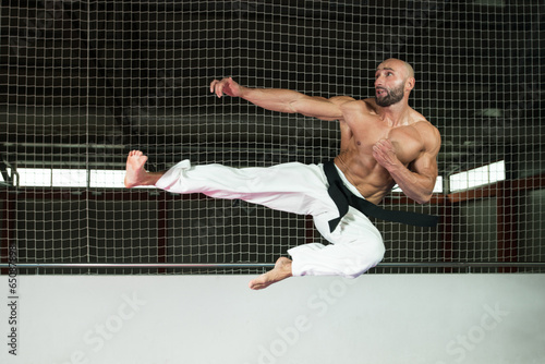 Fototapeta mężczyzna sport sztuki walki lekkoatletka