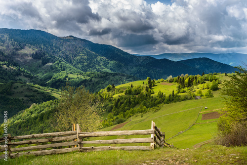 Naklejka europa karpaty krajobraz pejzaż trawa