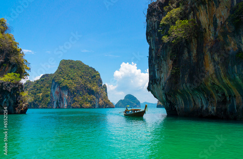 Naklejka widok tropikalny łódź pejzaż tajlandia
