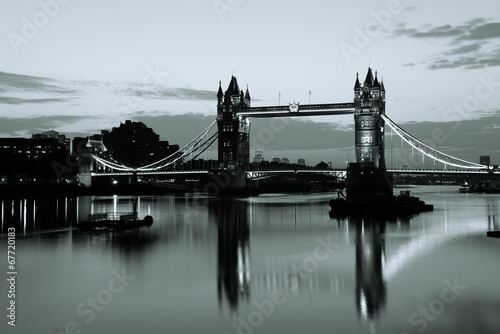Fotoroleta tower bridge zmierzch londyn architektura anglia