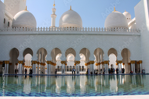 Fototapeta arabski niebo ludzie architektura kolumna