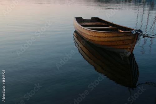 Naklejka stary pejzaż łódź piękny