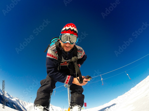 Naklejka witalność narty narciarz góra zabawa