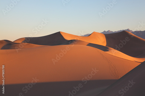 Fotoroleta geografia góra świt pustynia