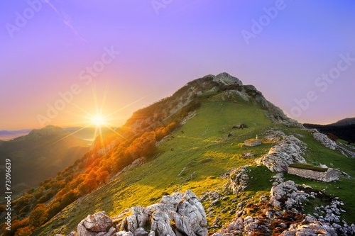 Fototapeta pejzaż słońce góra szczyt