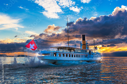 Fototapeta szwajcaria piękny pejzaż łódź jęzioro