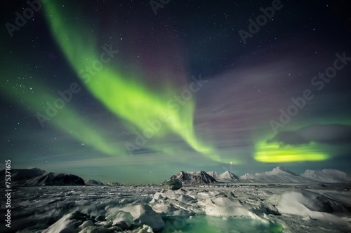 Plakat pejzaż norwegia północ pole niebo