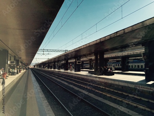 Fototapeta peron zatrzymać podróż roma szyna