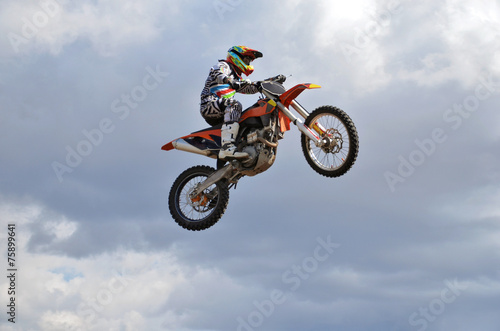 Fotoroleta motocykl offroad mężczyzna niebo