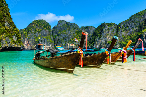 Fotoroleta łódź tropikalny raj