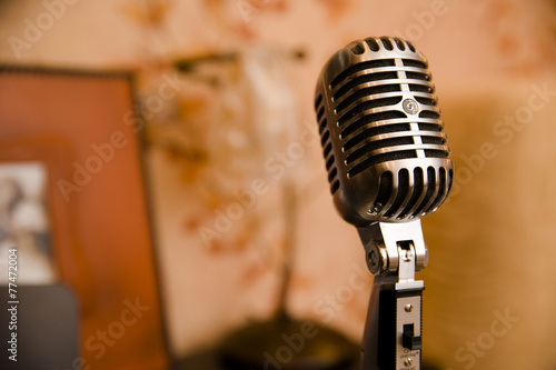Naklejka retro śpiew mikrofon
