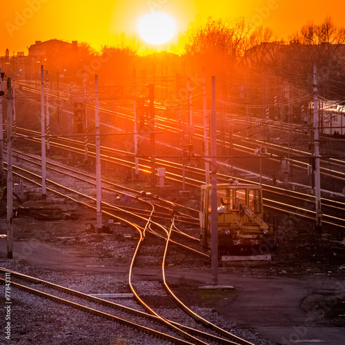 Fotoroleta słońce wieczór gorący pociąg