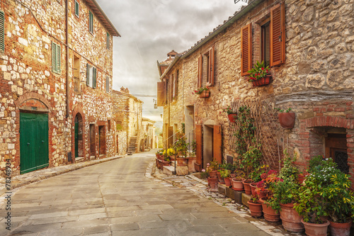 Obraz na płótnie Kolorowe stare miasto w Toskanii