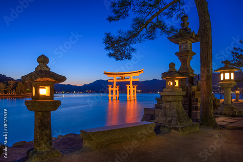 Fotoroleta świątynia azja wybrzeże japoński