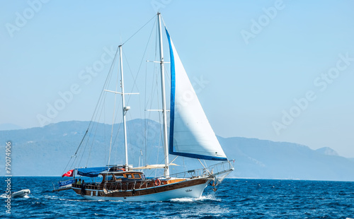 Obraz na płótnie łódź żaglówkę łódź wiosłowa