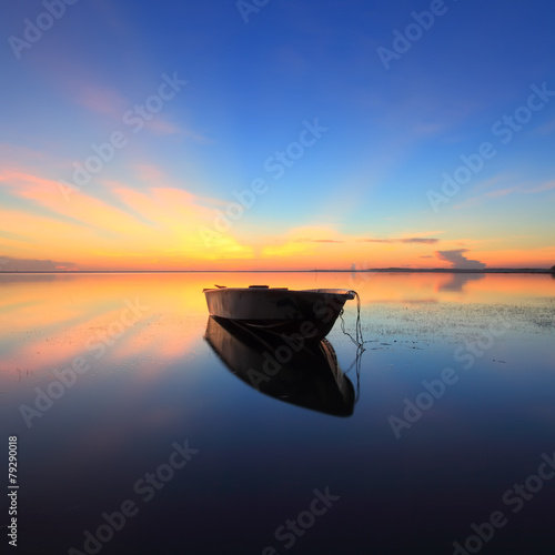 Fototapeta błękitne niebo łódź pejzaż