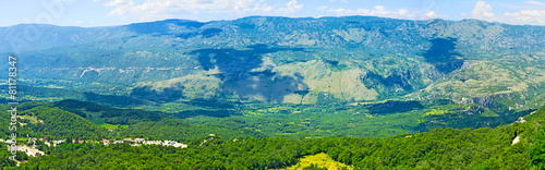 Naklejka panorama góra las pejzaż kościół