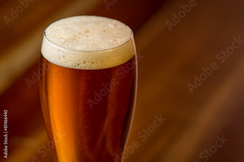Fotoroleta napój brązowy piwo drewno