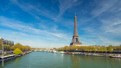 Naklejka wieża francja lato sprężyna