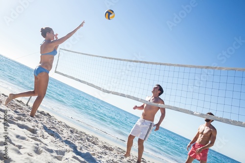 Fotoroleta Friends playing volleyball