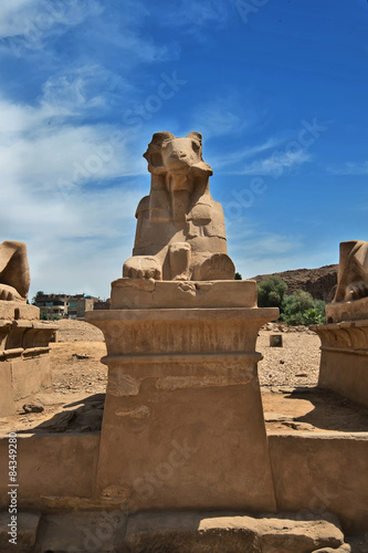 Plakat stary antyczny statua egipt niebo