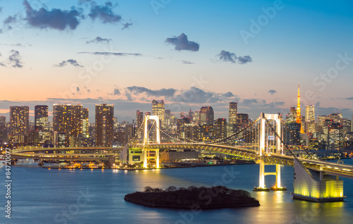 Naklejka zmierzch tęcza krajobraz tokio japonia