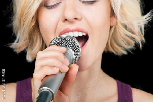 Plakat kobieta karaoke muzyka jazz ludzie