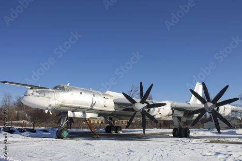 Obraz na płótnie śnieg armia ukraina lotnictwo
