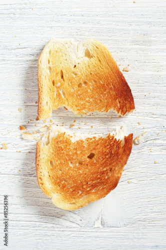 Fototapeta jedzenie w plasterkach chleb ostry skorupa