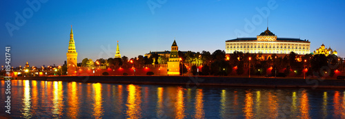 Fototapeta panoramiczny noc pałac zmierzch
