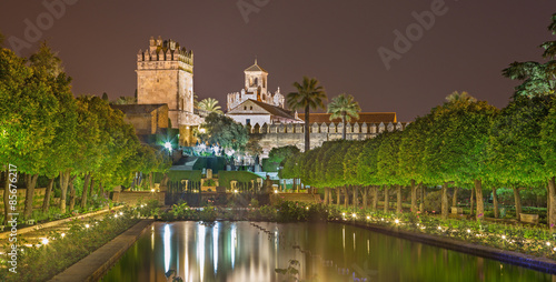 Obraz na płótnie fontanna ogród zamek hiszpania pałac