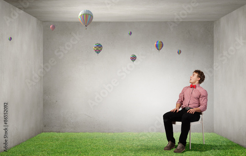Fotoroleta balon mężczyzna nerd zabawny biznesmen
