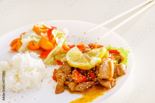 Plakat świeży dzwon kurczak jedzenie azjatycki