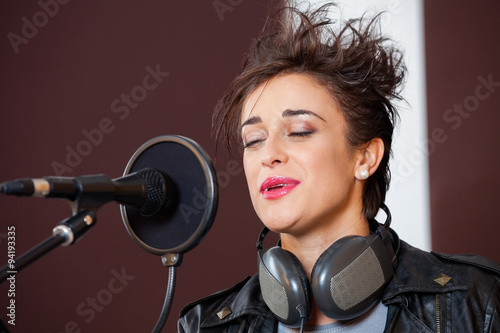 Fototapeta kobieta dziewczynka śpiew szminka