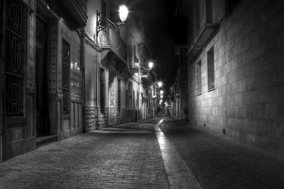 Obraz na płótnie Piękna uliczka nocą