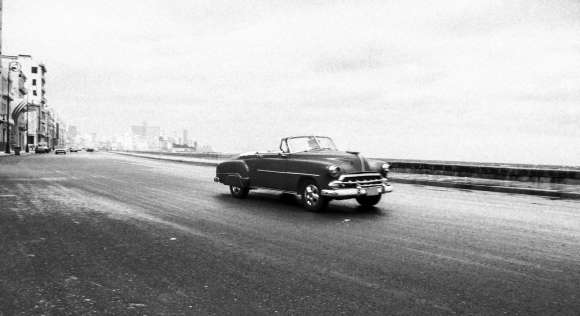 Plakat Stare auto na Havanie