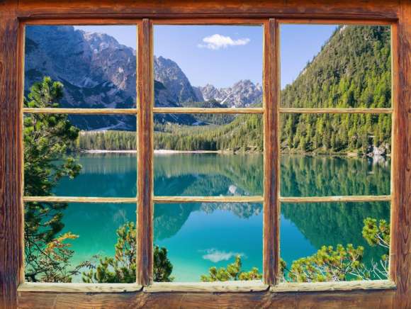 Fototapeta Widok z okna na Alpejski Krajobraz